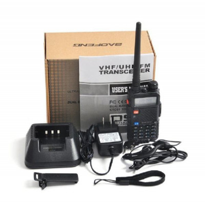 Рация Baofeng UV-5R (UHF/VHF) Черный. Диапазон частот: VHF:136-174 МГц и UHF:400-520 МГц. Тип модуляции: FM. Чувствительность: приёмник: 0.20 мкВ
Дисплей с подсветкой. Выходная мощность: 5 Вт. Выходная мощность аудио: 1000мВт. Дальность связи: до 10 км (н